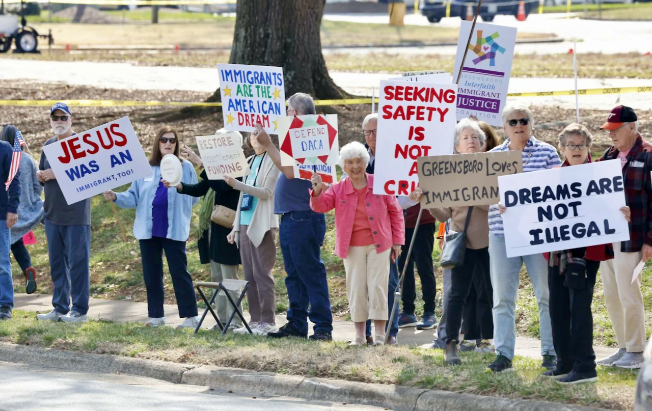 Line of Signs — Sen. Tillis
